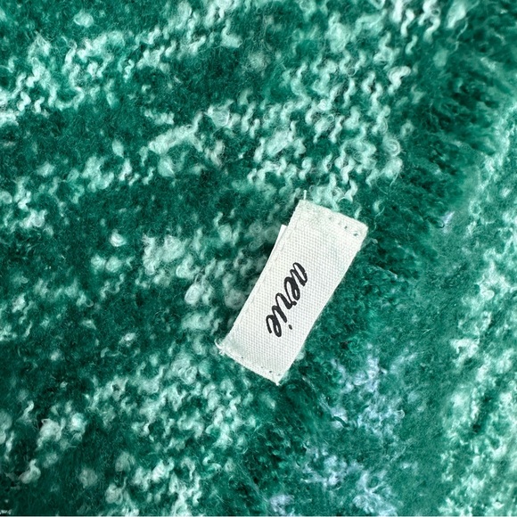 Aerie Green Blanket Scarf - Picture 7 of 7